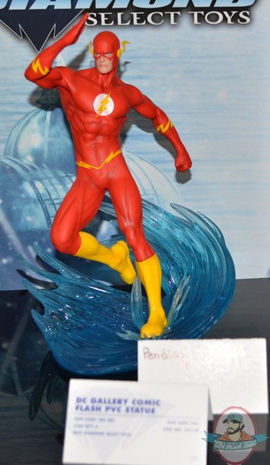 DC Gallery Comic Flash PVC Statue by Diamond Select