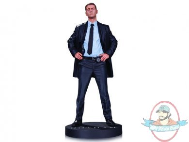 Gotham TV Commissioner James Gordon Statue by Dc Collectibles