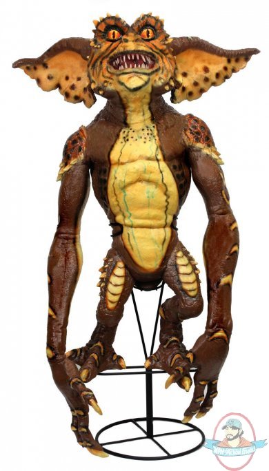 Gremlins Prop Replica Stunt Puppet by NECA