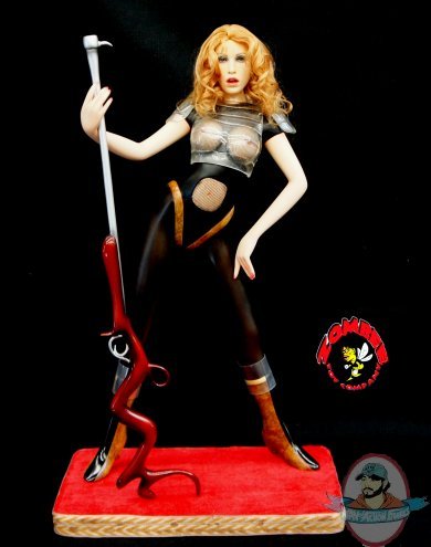 1/4 scale Queen Of The Galaxy Warrior By ZomBee Toy Company 
