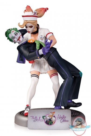 Dc Batman Bombshells Joker and Harley Quinn Statue DC Collectibles