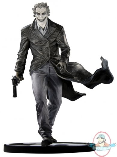 Batman Black  White Statue The Joker Lee Bermejo Second Edtion