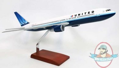 B767-300 United 1/100 Scale Model KB767UATR by Toys & Models