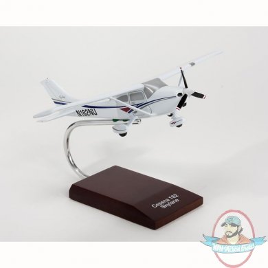 Cessna Model 182 Skylane 1/32 Scale Model KC182TR by Toys & Models