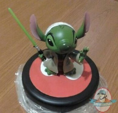 Star Wars Weekends 2013 Disney Statue Figure Jedi Master Yoda Stitch