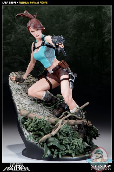 Lara Croft Premium Format Figure Statue by Sideshow Collectibles