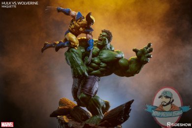 Marvel Hulk vs Wolverine Maquette Statue By Sideshow Used