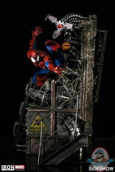 Marvel Spider-Man Legacy Replica Polystone Statue Iron Studios