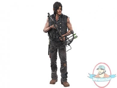 The Walking Dead  Daryl Dixon Red Wave Color Tops Collector Edition  