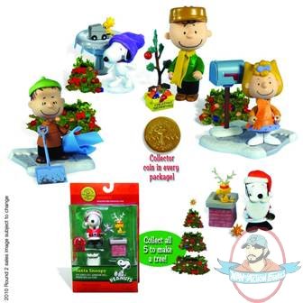 Peanuts 2010 Christmas Poseable Figures Set of 5 Figures