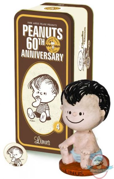 60th Anniversary Classic Peanuts Statue #4 - Linus by Dark Horse