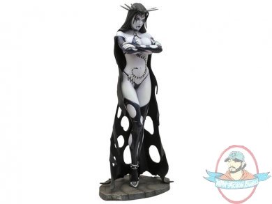 Femme Fatales Raven Hex PVC Statue by Diamond Select