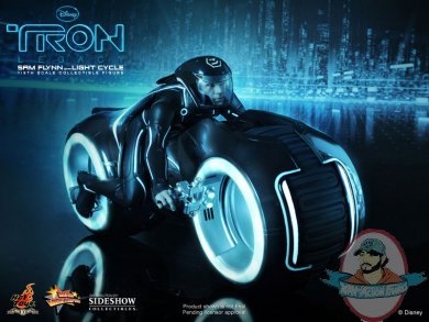 TRON Legacy Sam Flynn with Light Cycle Collectible Figure Set Hot Toys