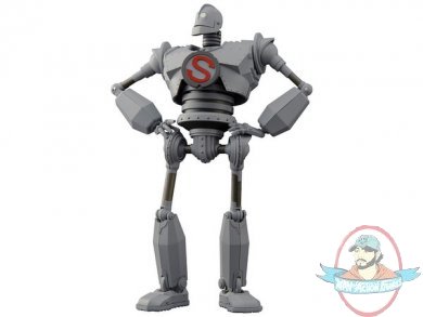 Riobot The Iron Giant Figure by Sentinel 