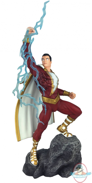 DC Gallery Comic Shazam PVC Statue by Diamond Select