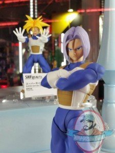 S.H. Figuarts Super Saiyan Trunks Dragon Ball Bandai Ban03800 