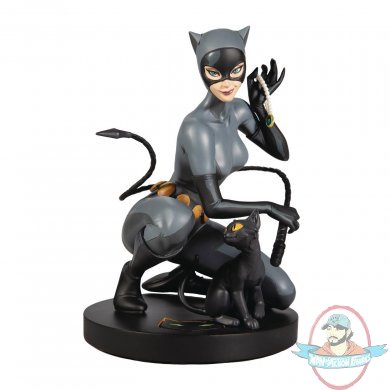 DC Designer Series Catwoman Statue by Stanley Argterm Lau
