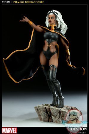 Storm Premium Format Figure by Sideshow Collectibles