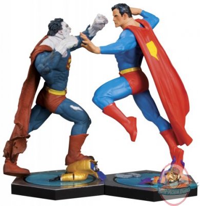 Ultimate Showdown Superman vs Bizarro Statue set by DC Direct