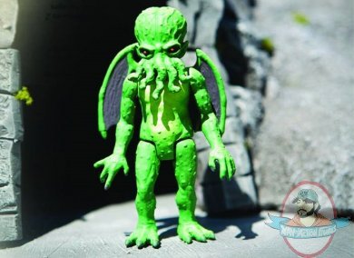 Legends of Cthulhu Spawn of Cthulhu 3 3/4-Inch Retro Action Figure