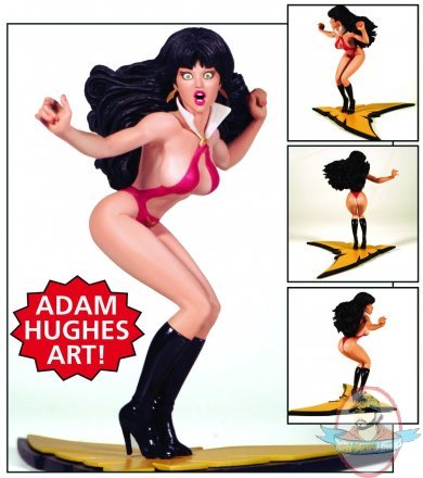 Adam Hughes Inspired Vampirella Statue Diamond Eyes Edition JC