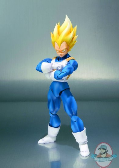 DragonBall Z Super Saiyan Vegeta S.H.Figuarts Action Figure by Bandai