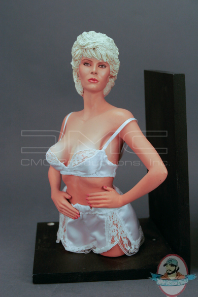 Seka 1/4 scale book ends White Hair and Costume by Executive Replicas