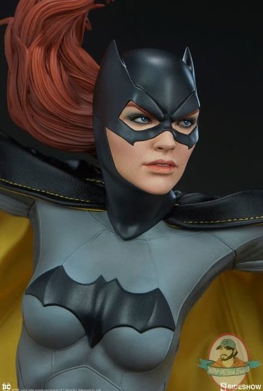 2019_01_11_10_37_52_https_www.sideshowtoy.com_assets_products_300681_batgirl_lg_dc_comics_batgirl_.jpg