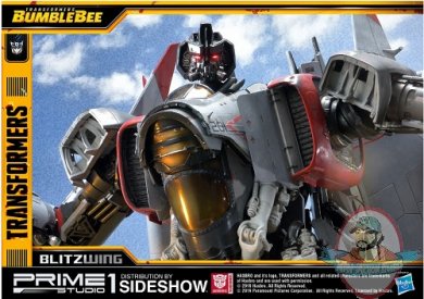 2019_01_18_10_47_32_https_www.sideshowtoy.com_assets_products_904354_blitzwing_lg_transformers_bum.jpg