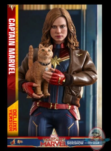 2019_02_27_15_24_32_marvel_captain_marvel_deluxe_version_sixth_scale_figure_by_hot_toys_sideshow_.jpg