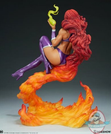 2019_05_16_19_53_12_https_www.sideshow.com_storage_product_images_300477_starfire_dc_comics_galler.jpg