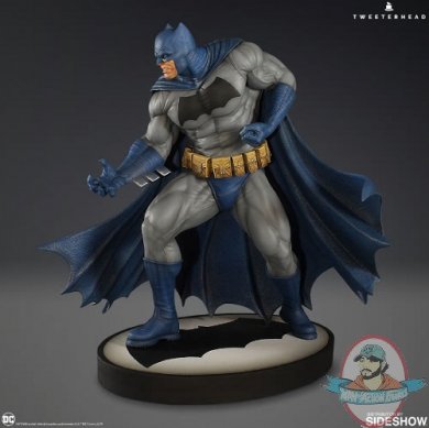 2019_06_13_18_25_14_https_www.sideshow.com_storage_product_images_904784_batman_dark_knight_dc_com.jpg