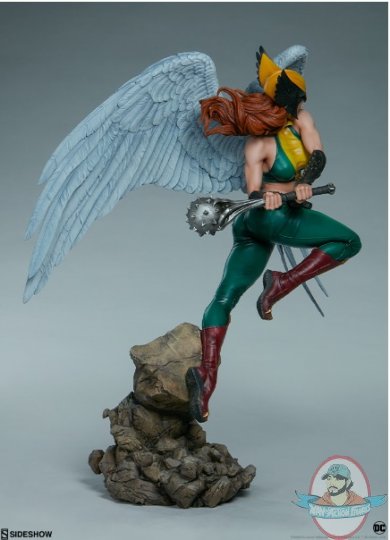 2019_11_23_00_39_26_https_www.sideshow.com_storage_product_images_300504_hawkgirl_dc_comics_galler.jpg