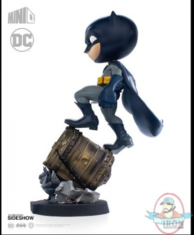 2019_12_13_15_15_28_dc_comics_batman_deluxe_mini_co_figure_by_iron_studios_sideshow_collectibles_.jpg