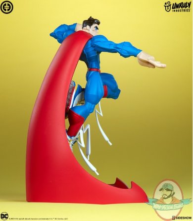 2020_03_19_10_16_33_https_www.sideshow.com_storage_product_images_700042_superman_dc_comics_galler.jpg