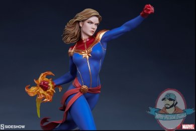 2020_06_05_09_57_02_captain_marvel_statue_by_sideshow_collectibles_sideshow_collectibles_interne.jpg