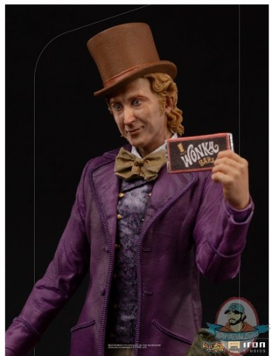2021_03_11_12_18_35_https_www.sideshow.com_storage_product_images_907712_willy_wonka_deluxe_willy_.jpg