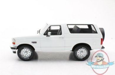 2021_06_04_18_28_10_ls_collectibles_ford_bronco_1992_pre_order_1_18_white_ls055a.jpg