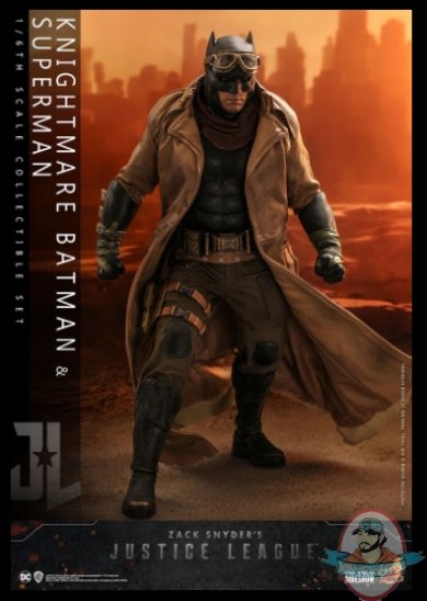 2021_06_29_17_50_29_knightmare_batman_and_superman_sixth_scale_collectible_set_by_hot_toys_sidesho.jpg