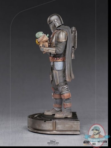 2021_07_07_09_13_10_star_wars_the_mandalorian_and_grogu_1_10_scale_statue_by_iron_studios_sideshow.jpg