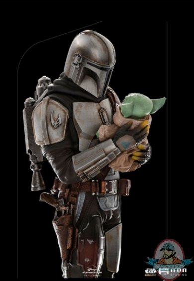 2021_07_07_09_13_35_star_wars_the_mandalorian_and_grogu_1_10_scale_statue_by_iron_studios_sideshow.jpg