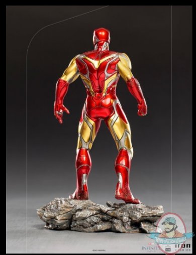 2021_07_13_10_13_25_iron_man_ultimate_1_10_bds_art_scale_statue_by_iron_studios_sideshow_collectib.jpg