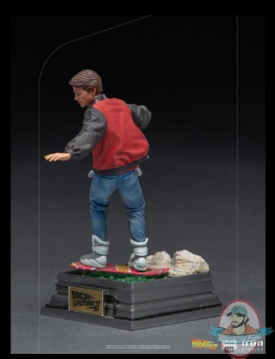 2021_07_28_11_36_15_marty_mcfly_on_hoverboard_1_10_scale_statue_by_iron_studios_sideshow_collectib.jpg