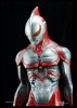 2021_07_28_22_17_16_nise_ultraman_statue_sideshow_collectibles.jpg