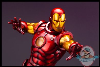 2021_08_02_07_16_50_iron_man_avengers_fine_art_statue_sideshow_collectibles.jpg