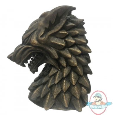 2021_08_02_14_05_26_house_stark_bookends_by_enesco_sideshow_collectibles.jpg