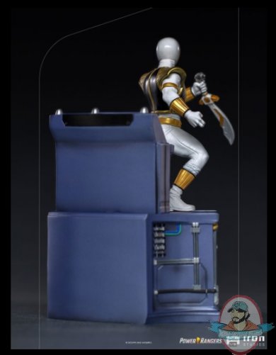 2021_08_11_13_35_10_white_ranger_bds_art_scale_1_10_statue_by_iron_studios_sideshow_collectibles.jpg