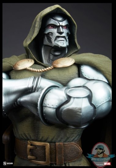 2021_08_12_09_45_47_doctor_doom_maquette_sideshow_collectibles.jpg