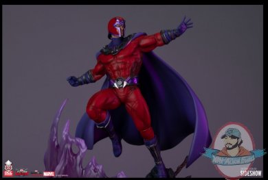 2021_08_12_10_19_08_magneto_supreme_edition_sixth_scale_diorama_by_pcs_sideshow_collectibles.jpg