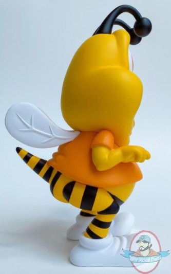 2021_10_06_07_59_01_honey_butt_the_obese_bee_vinyl_collectible_by_ron_english_sideshow_collectible.jpg